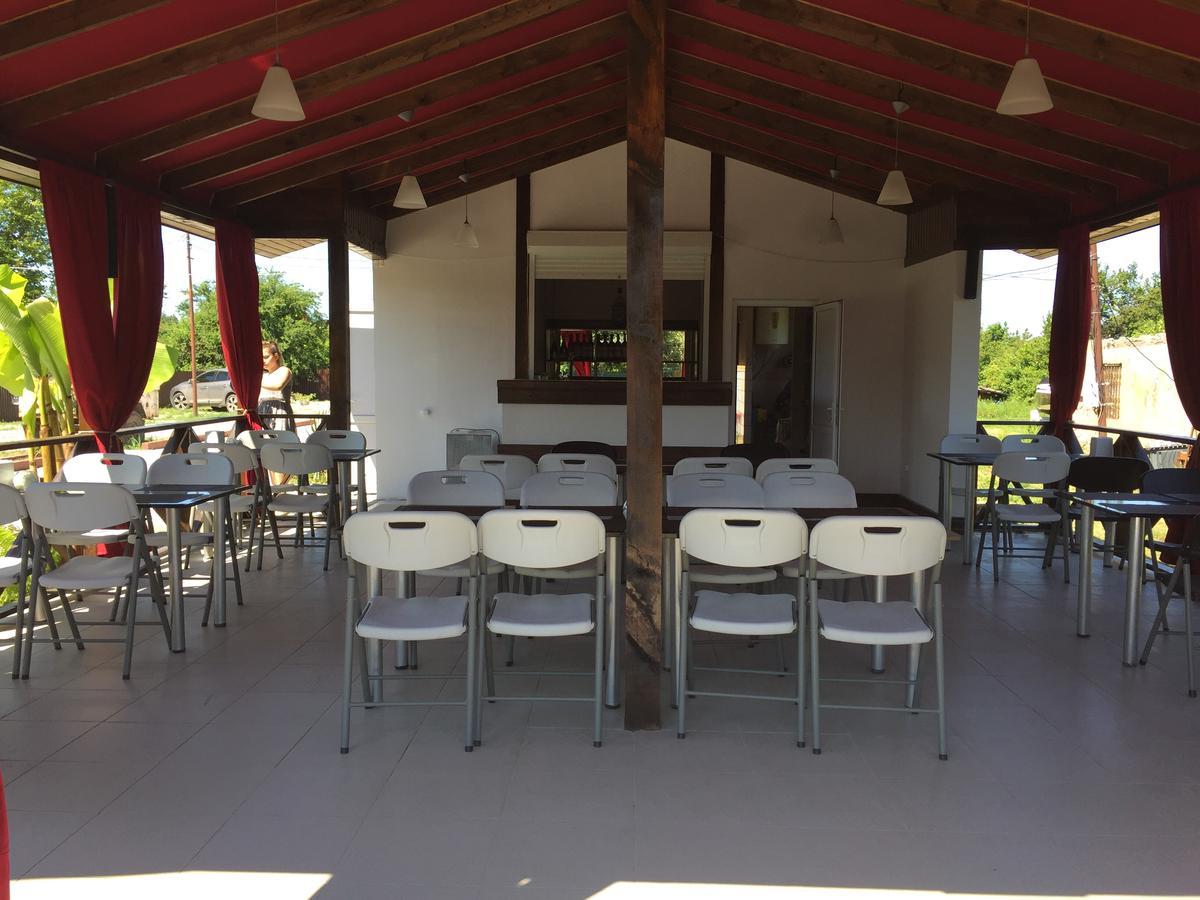 Dionisy Guest House Pizunda Ngoại thất bức ảnh